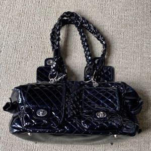 Kwigy-Bo small dog carrier.